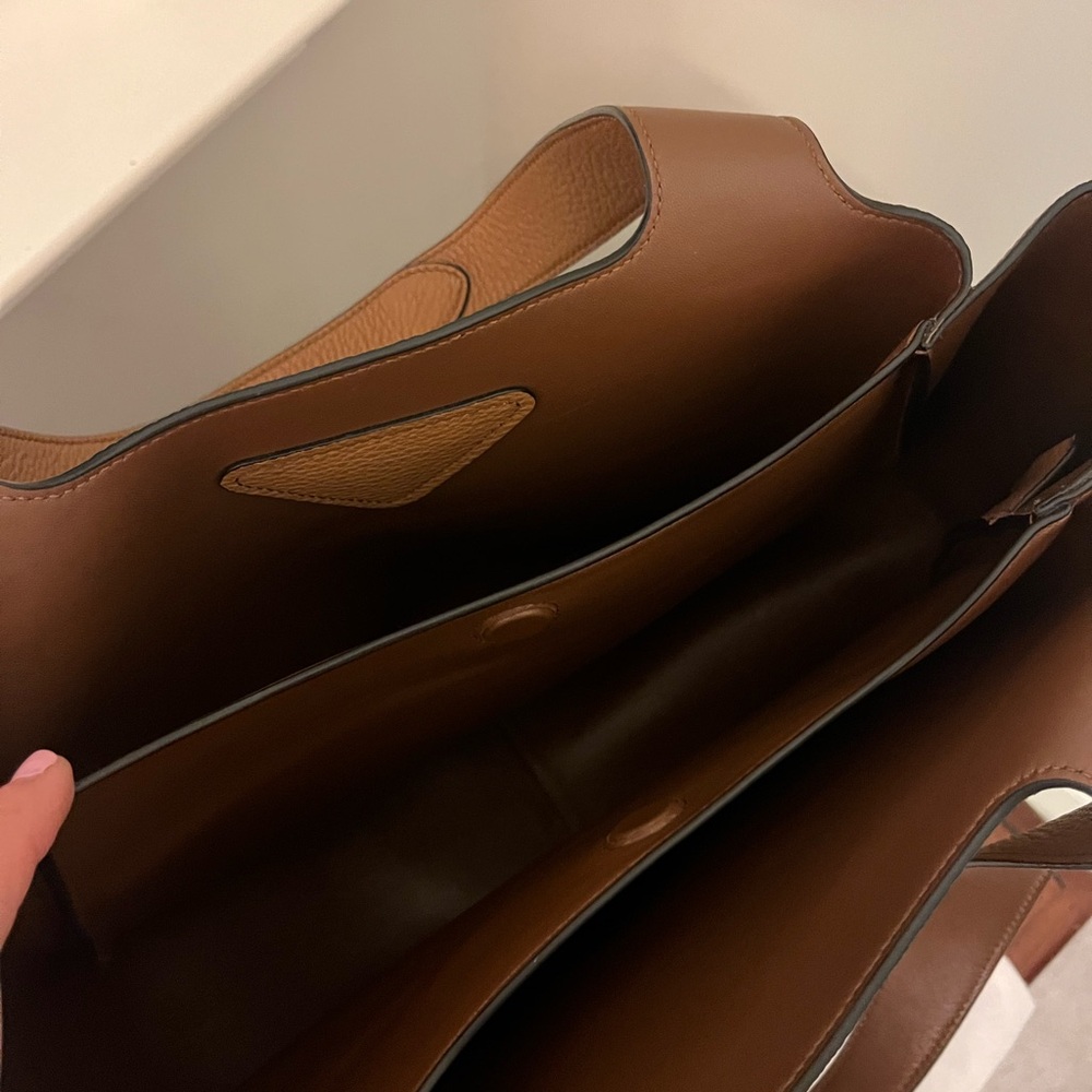 Prada Vitello Daino Tote Bag - Picture 6 of 11